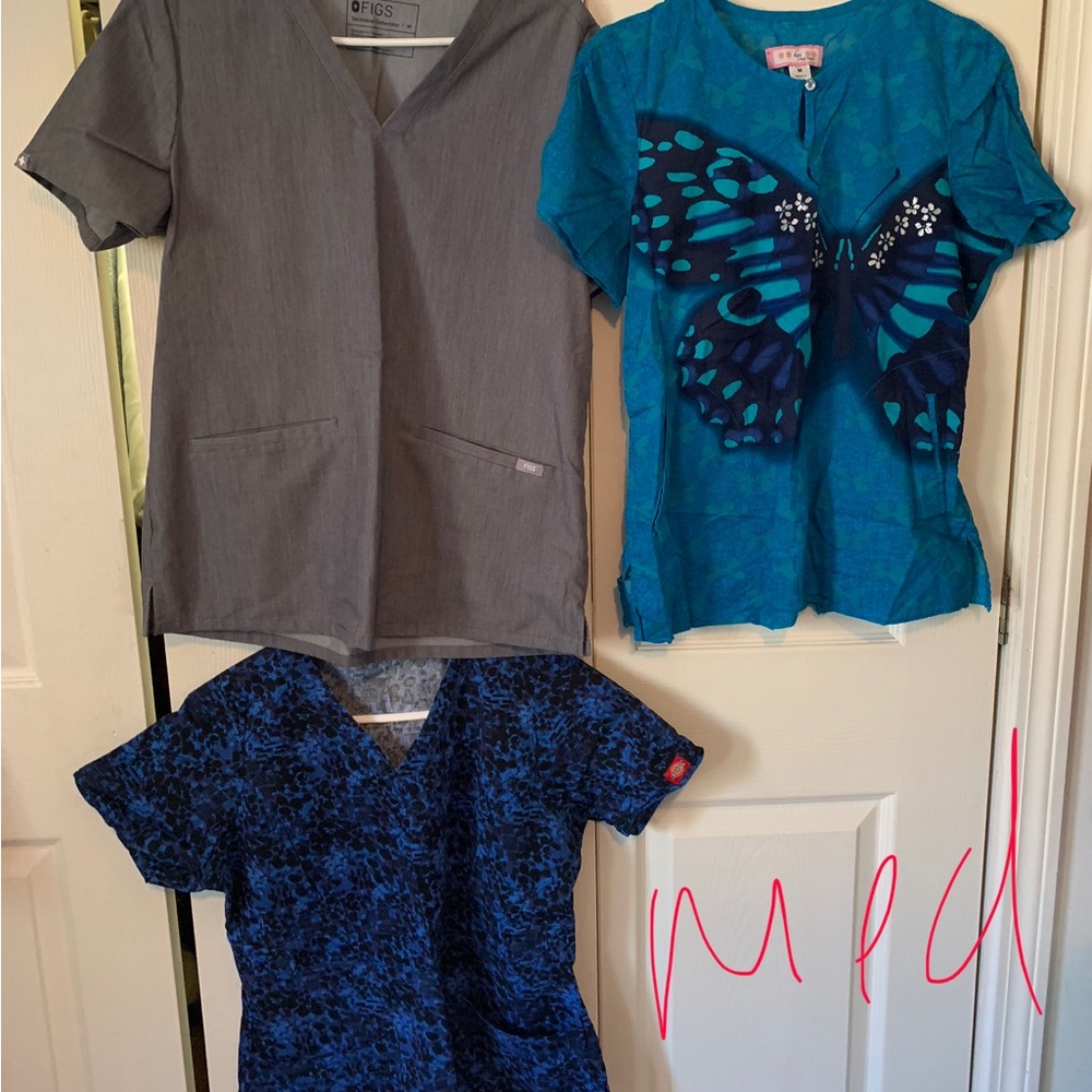 Medium scrubs